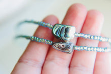 Load image into Gallery viewer, Beautiful hand beaded abalone shell necklace