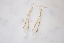Load image into Gallery viewer, Quartz chain earrings