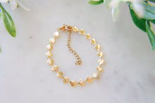 Load image into Gallery viewer, Dainty Gold Sea Shell Chain Bracelet
