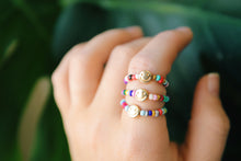 Load image into Gallery viewer, Smiley face seed beaded rings