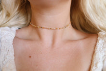 Load image into Gallery viewer, Simple Golden Topaz Glass Beaded Choker Necklace