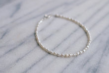 Load image into Gallery viewer, Pearly Girl Anklet / Pearl Anklet / Beach Jewelry / Pearl Beads / Minimalist Jewelry