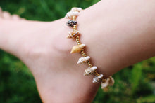 Load image into Gallery viewer, Boho Metallic Gold Sea Shell Anklet