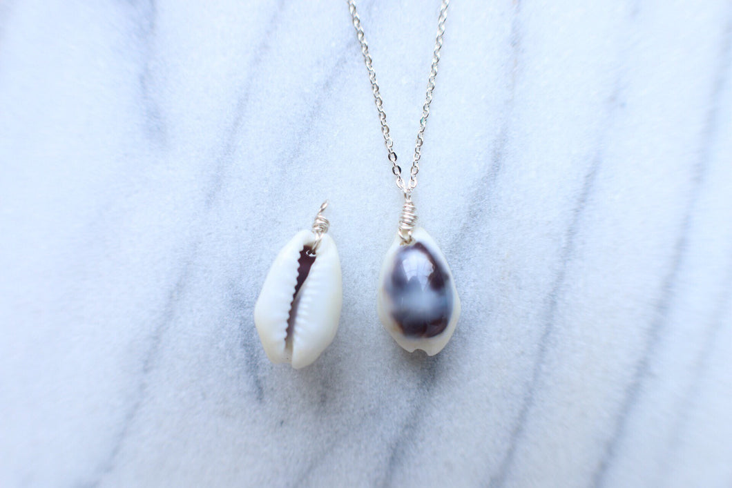 Dainty Cowrie Sea Shell Necklace