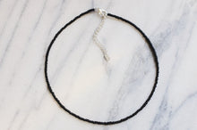 Load image into Gallery viewer, Simple Black Glass Beaded Choker Necklace