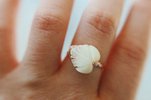 Mother of Pearl Wire Wrapped Monstera Ring, Rose Gold Ring