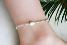 Load image into Gallery viewer, Sea Foam Sea Shell Anklet