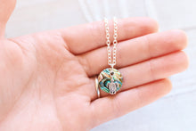 Load image into Gallery viewer, Abalone Sea Turtle Necklace