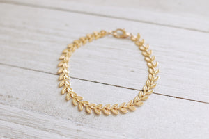 Golden Leaf Chain Bracelet