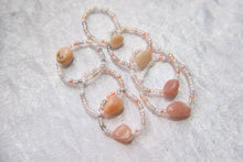 Load image into Gallery viewer, Pink opal seed beaded ring