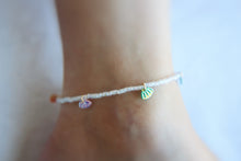 Load image into Gallery viewer, Sea Shell Iridescent Seed Beaded Anklet