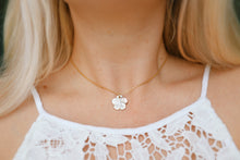 Load image into Gallery viewer, Hibiscus Mother Of Pearl Choker Necklace