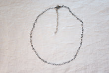 Load image into Gallery viewer, Dainty Black Hearts Chain Choker Necklace